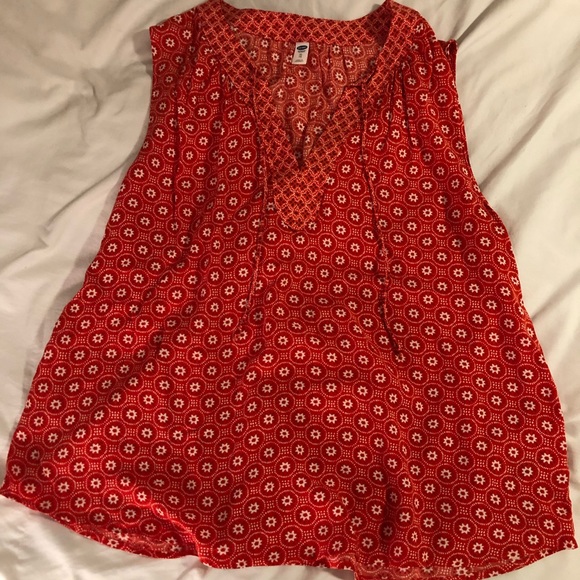 Old Navy Tops - Old Navy women’s sleeveless blouse